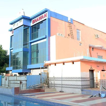 Oyo 22221 Yadav Hotel Bhiwadi Buitenkant foto