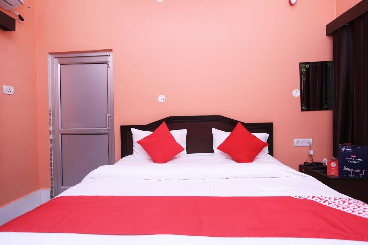 Oyo 22221 Yadav Hotel Bhiwadi Buitenkant foto